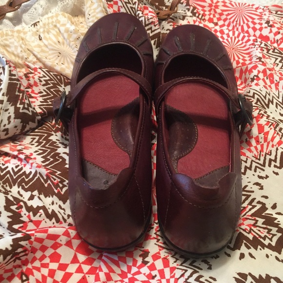 Born Mary Jane’s in EUC, size 7 - Picture 3 of 6
